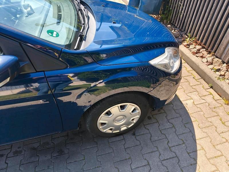 Usata Ford Focus 101 CV (74 kW) 2009 Blu Station wagon