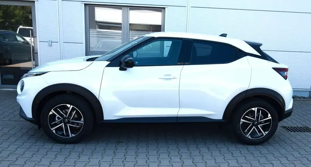 Gebraucht Nissan Juke N-Connecta 114 PS (83 kW) 2025 White / qbeg SUV