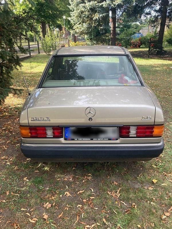 Gebraucht Mercedes 190 109 PS (80 kW) 1991 Beige Limousine