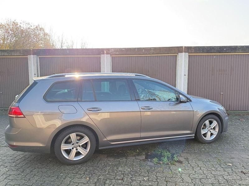 Grau Gebraucht 2015 VW Golf VII GTD Kombi | 7.999 € (Superpreis) - Bild 1/4