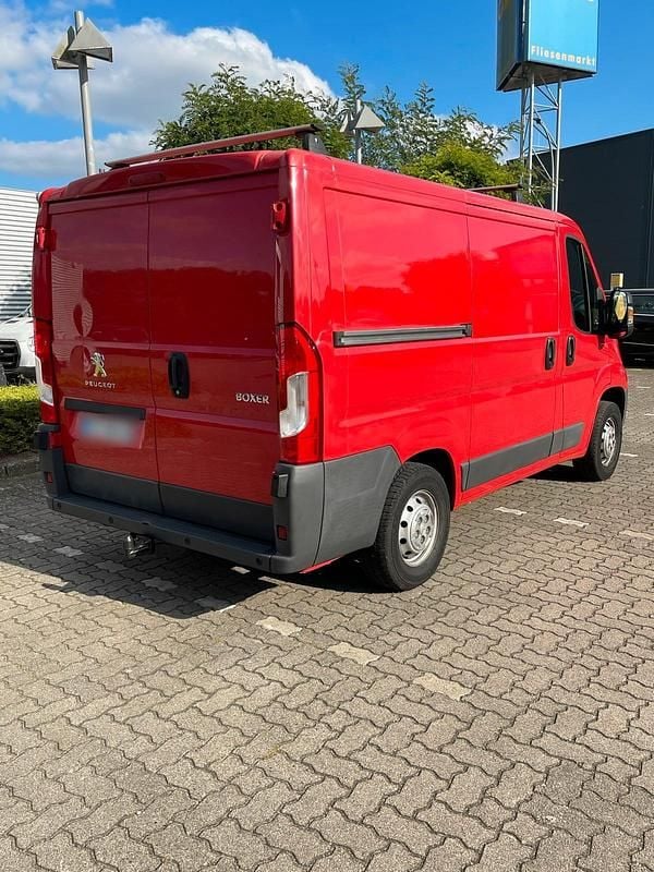 Gebraucht Peugeot Boxer 110 PS (80 kW) 2016 Rot Van
