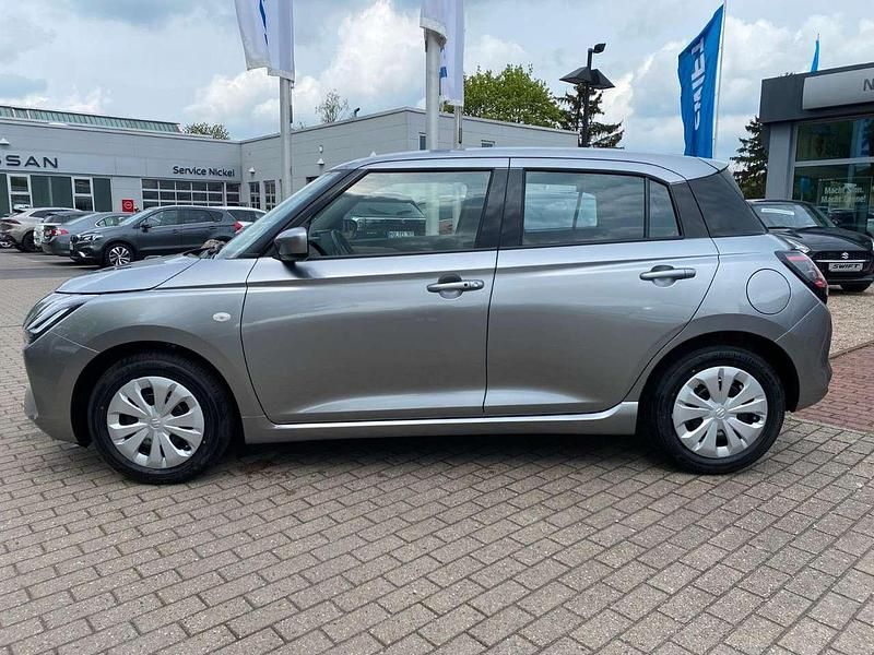 Gebraucht Suzuki Swift Club 83 PS (61 kW) 2025 Silber Kleinwagen
