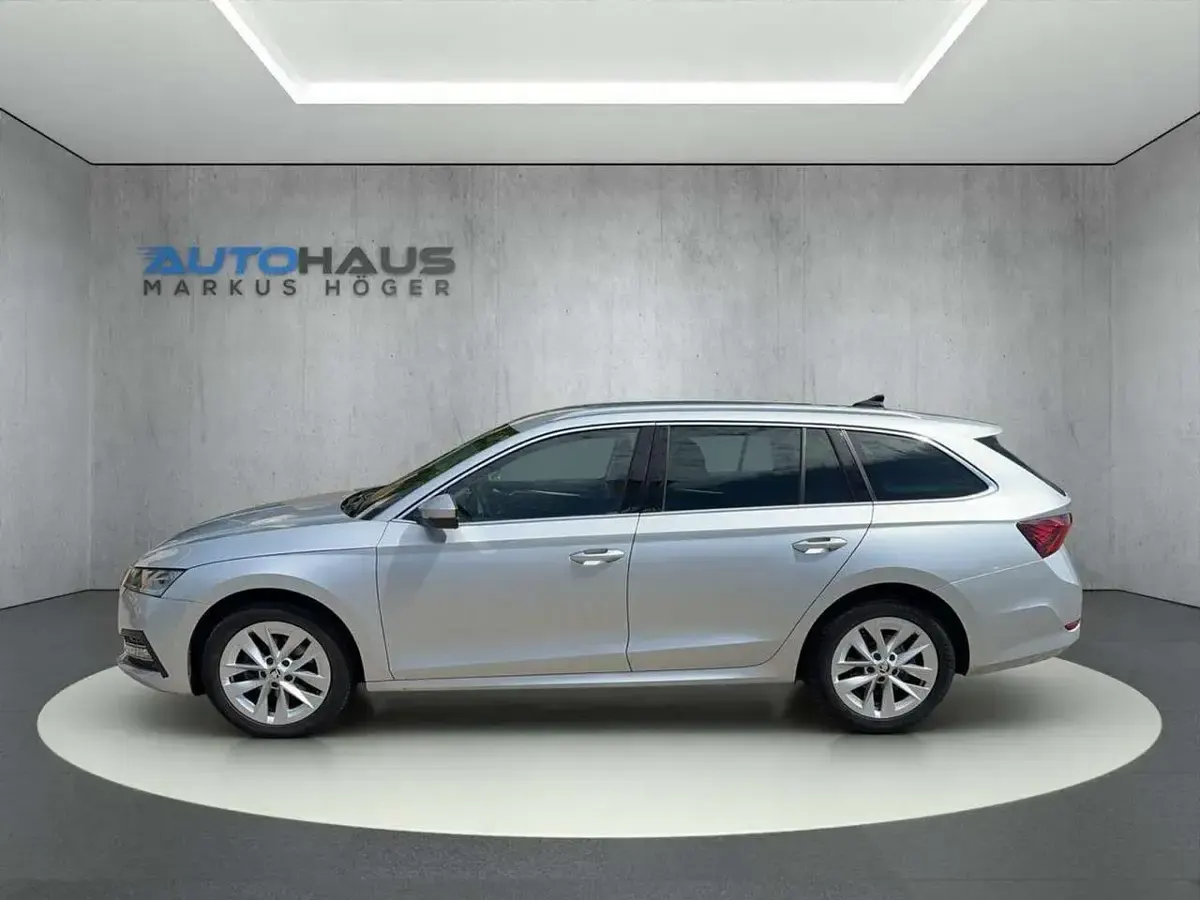 Gebraucht Skoda Octavia Style 150 PS (110 kW) 2022 Brilliantsilber metallic Kombi