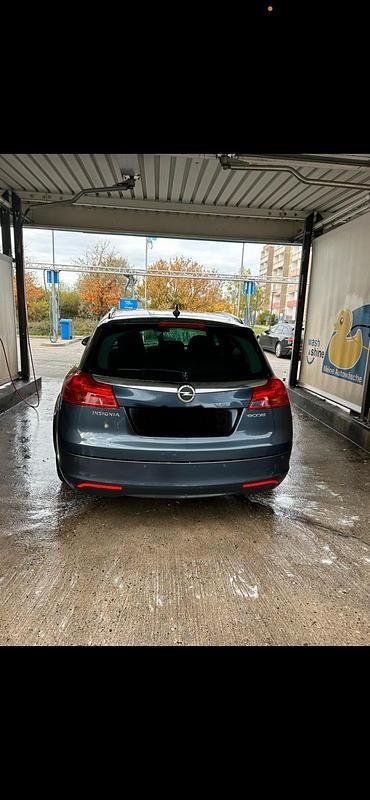 Gebraucht Opel Insignia 160 PS (117 kW) 2010 Blau Kombi