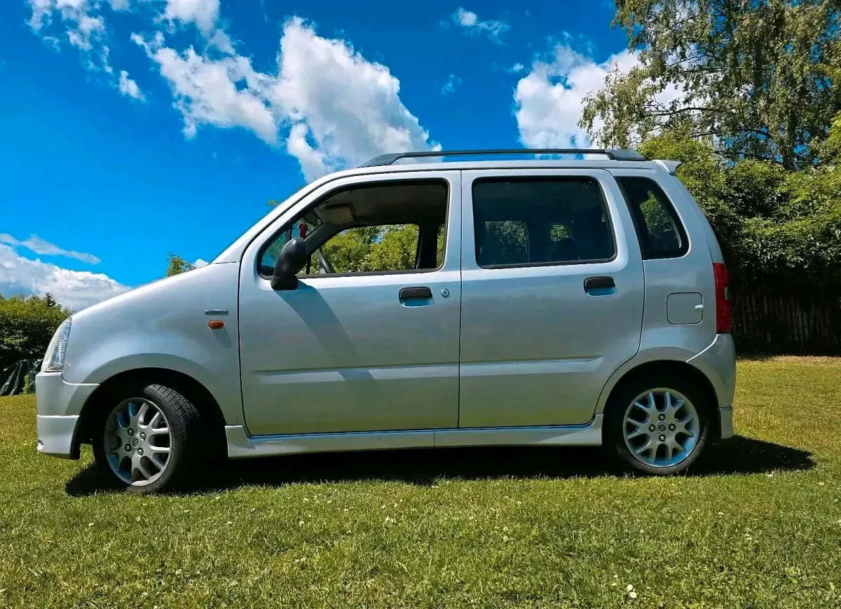 Gebraucht Suzuki Wagon R+ 75 PS (55 kW) 2002 Silber Van / Kleinbus