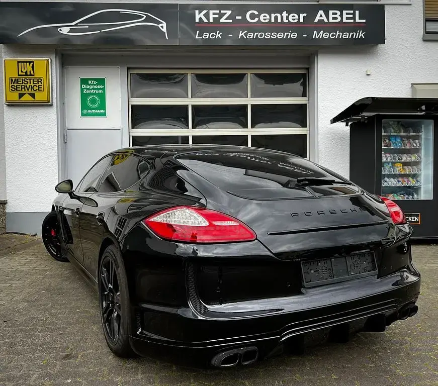 Gebraucht Porsche Panamera Turbo 500 PS (367 kW) 2010 Schwarz Limousine