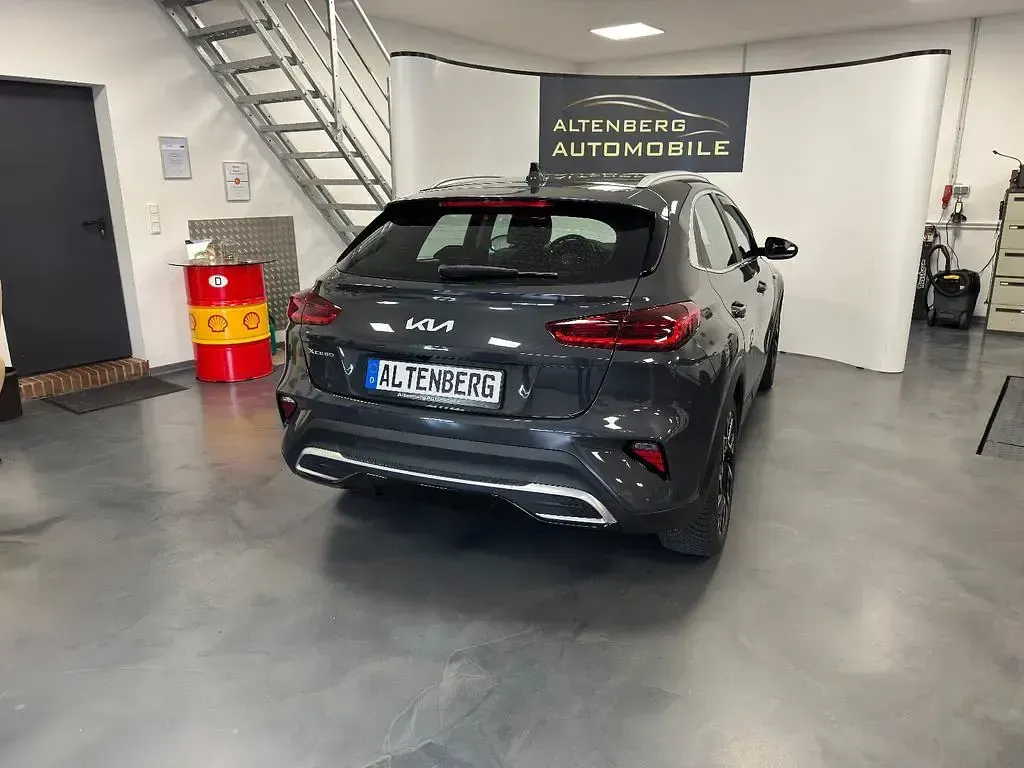 Gebraucht Kia XCeed Vision 160 PS (117 kW) 2022 Dark penta SUV