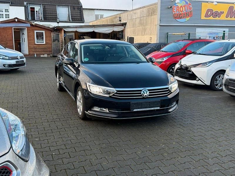 Gebraucht VW Passat Highline 150 PS (110 kW) 2018 Schwarz Limousine