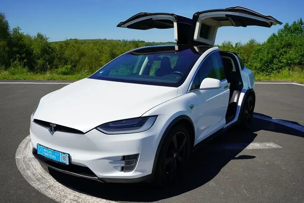 Used Tesla Model X 311 kW (423 HP) 2016 White SUV