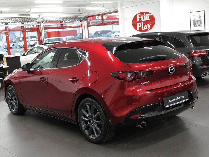 Gebraucht Mazda 3 Exclusive-Line 150 PS (110 kW) 2024 Rot Limousine