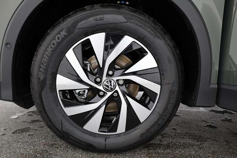 Neu VW Tiguan Life 150 PS (110 kW) 2026 Cipressinogrün metallic SUV