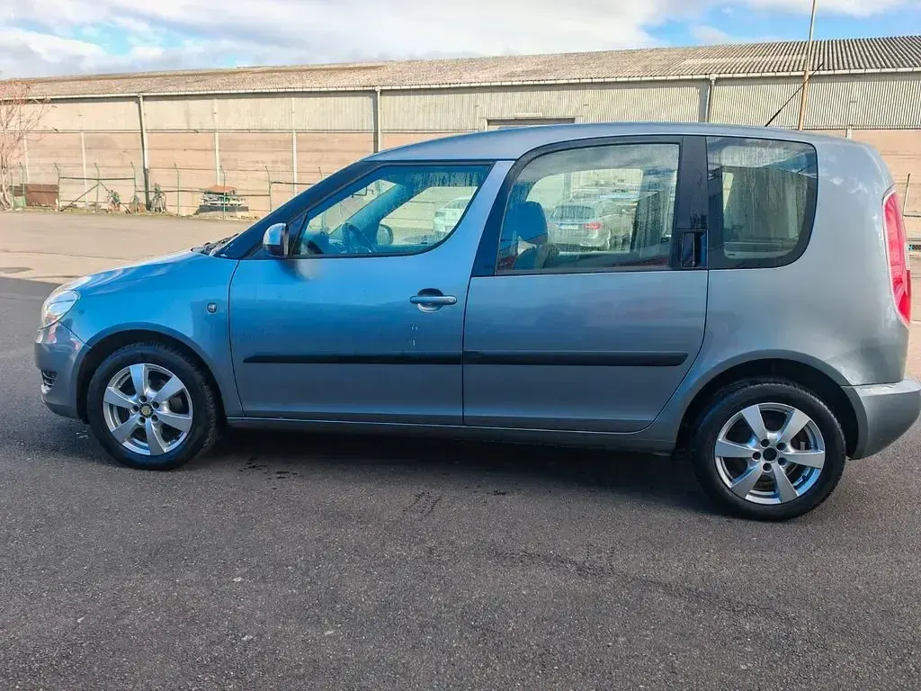 Gebraucht Skoda Roomster Comfort 86 PS (63 kW) 2011 Grau Van / Kleinbus