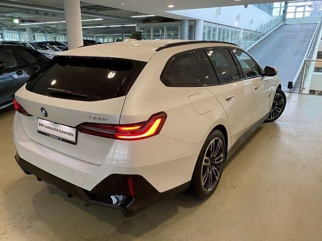 Gebraucht BMW 520 Performance 190 PS (139 kW) 2025 Weiss Kombi
