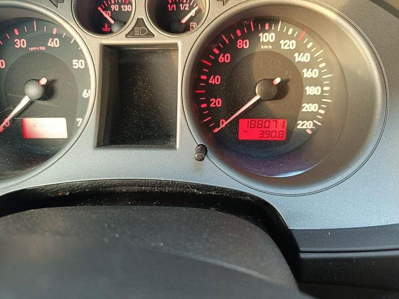 Schwarz Gebraucht 2007 Seat Ibiza Comfort Limousine | 2.000 € (Fairer Preis) - Bild 1/4