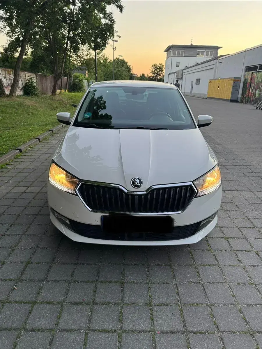 Gebraucht Skoda Fabia Clever 95 PS (69 kW) 2018 Weiß Limousine
