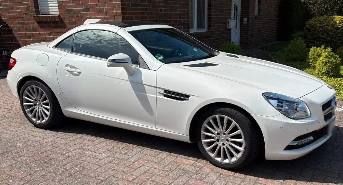 Second-hand Mercedes SLK200 184 CP (135 kW) 2013 Alb Cabrio