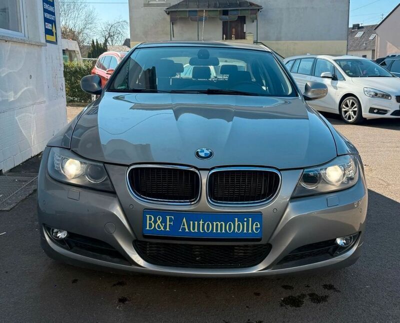 Gebraucht 2011 BMW 320 Comfort Edition Limousine | 9.150 € (Etwas zu teuer) - Bild 1/4