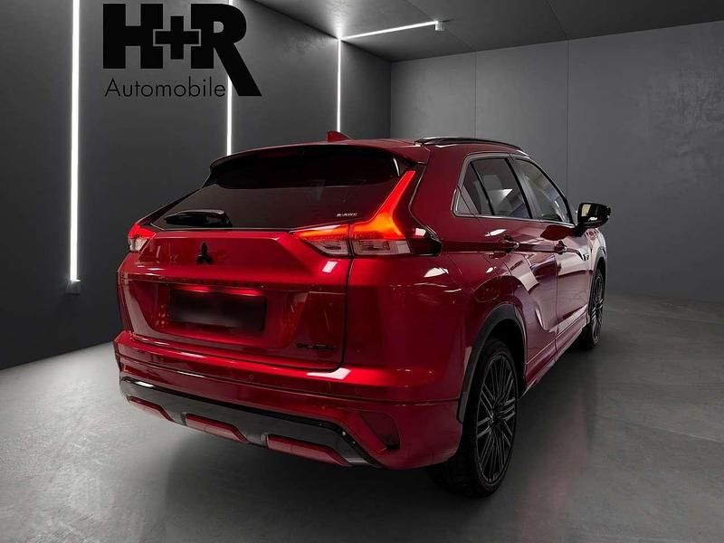 Second-hand Mitsubishi Eclipse Cross Plus 98 CP (72 kW) 2024 Roșu SUV