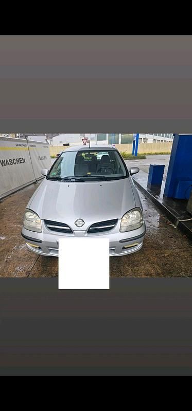 Grau Gebraucht 2005 Nissan Almera Tino Van / Kleinbus | 1.050 € (Fairer Preis) - Bild 1/3