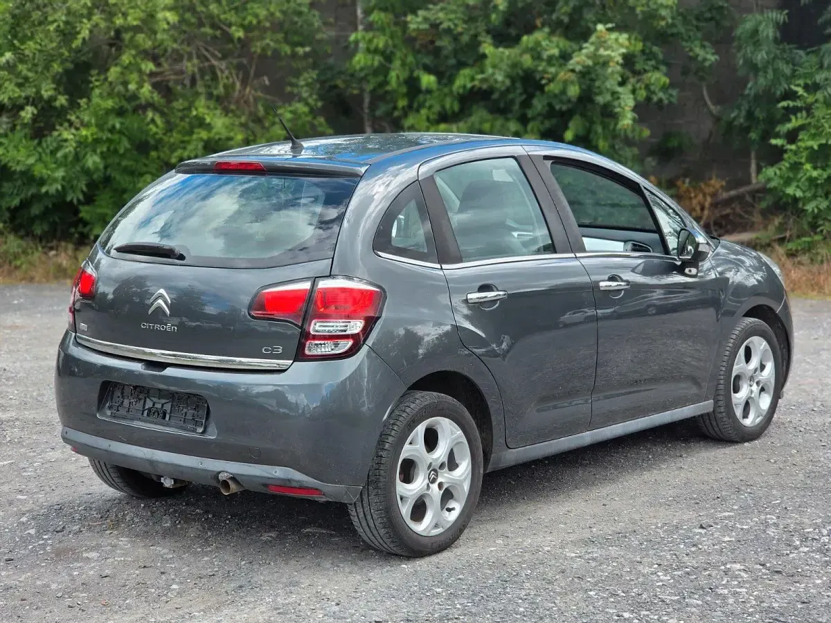 Gebraucht Citroën C3 SELECTION 92 PS (67 kW) 2014 Grau Kleinwagen