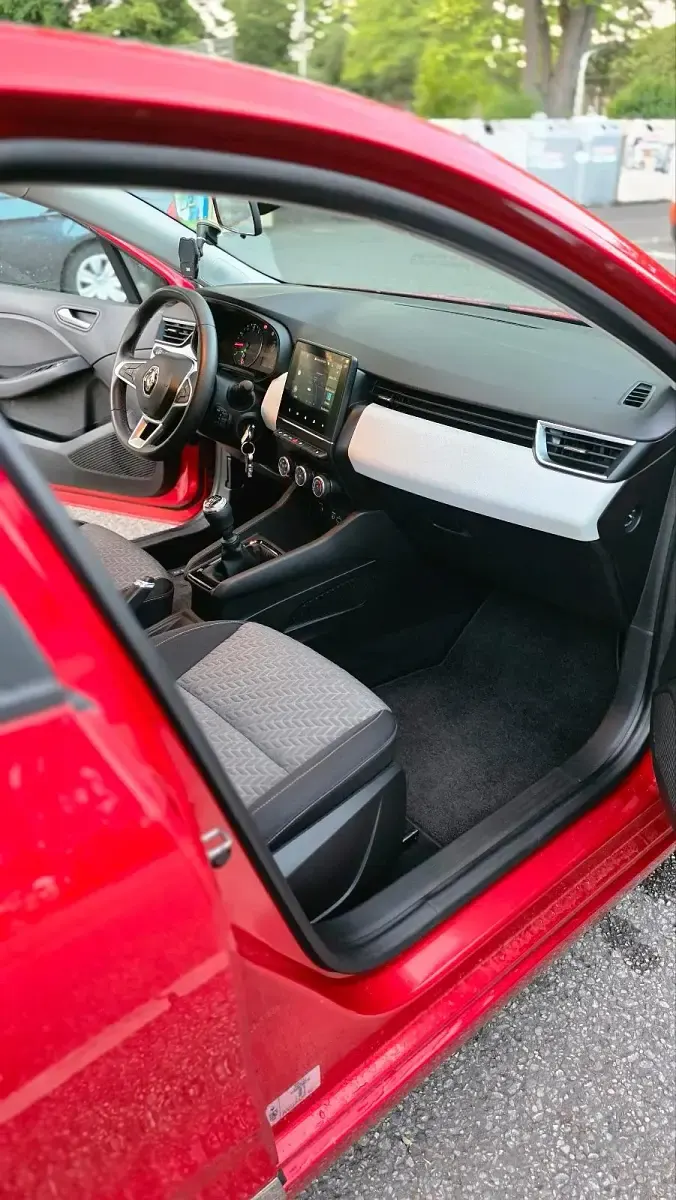 Gebraucht Renault Clio Evolution 91 PS (66 kW) 2023 Rot Kleinwagen