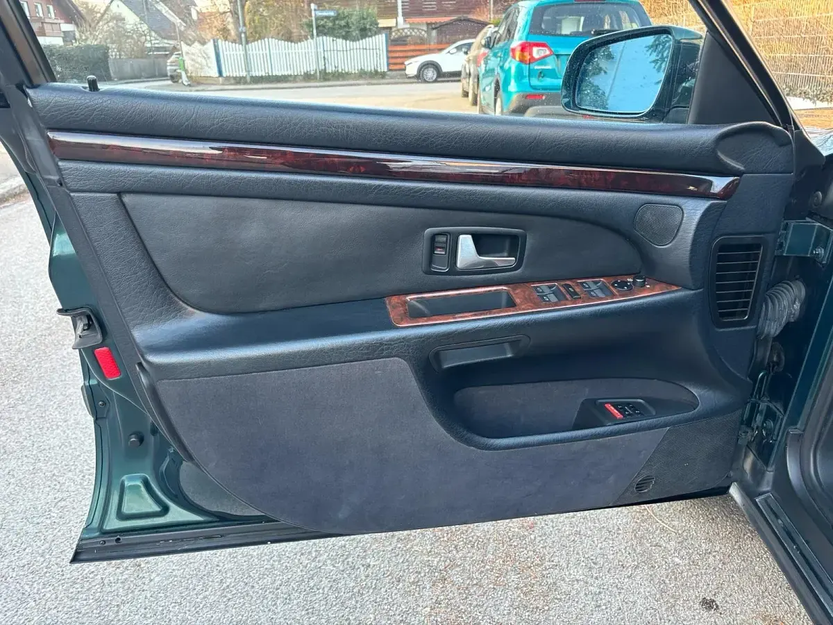 Gebraucht Audi A8 300 PS (220 kW) 1995 Grün Limousine