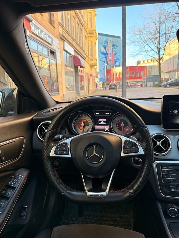 Gebraucht Mercedes CLA220 AMG line 177 PS (130 kW) 2015 Schwarz Limousine