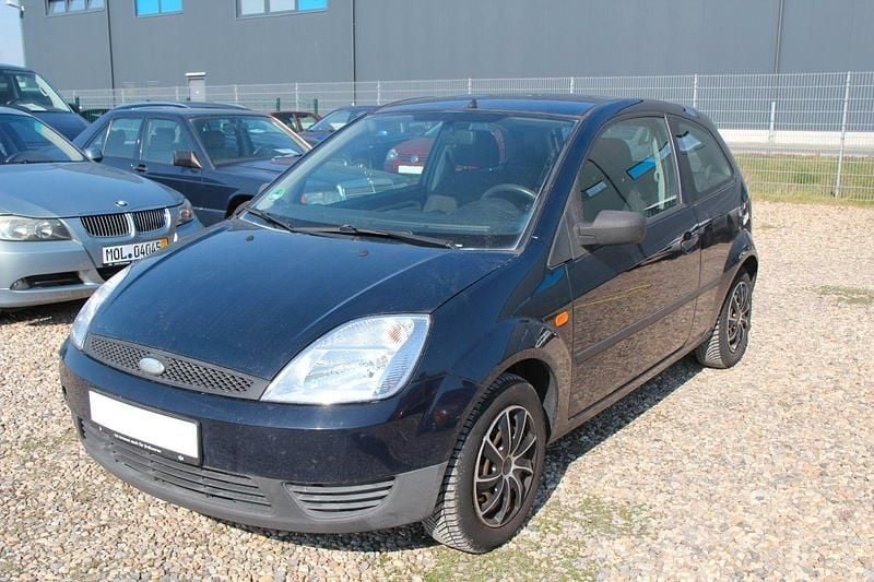 Gebraucht Ford Fiesta Ambiente 60 PS (44 kW) 2004 Blau Kleinwagen