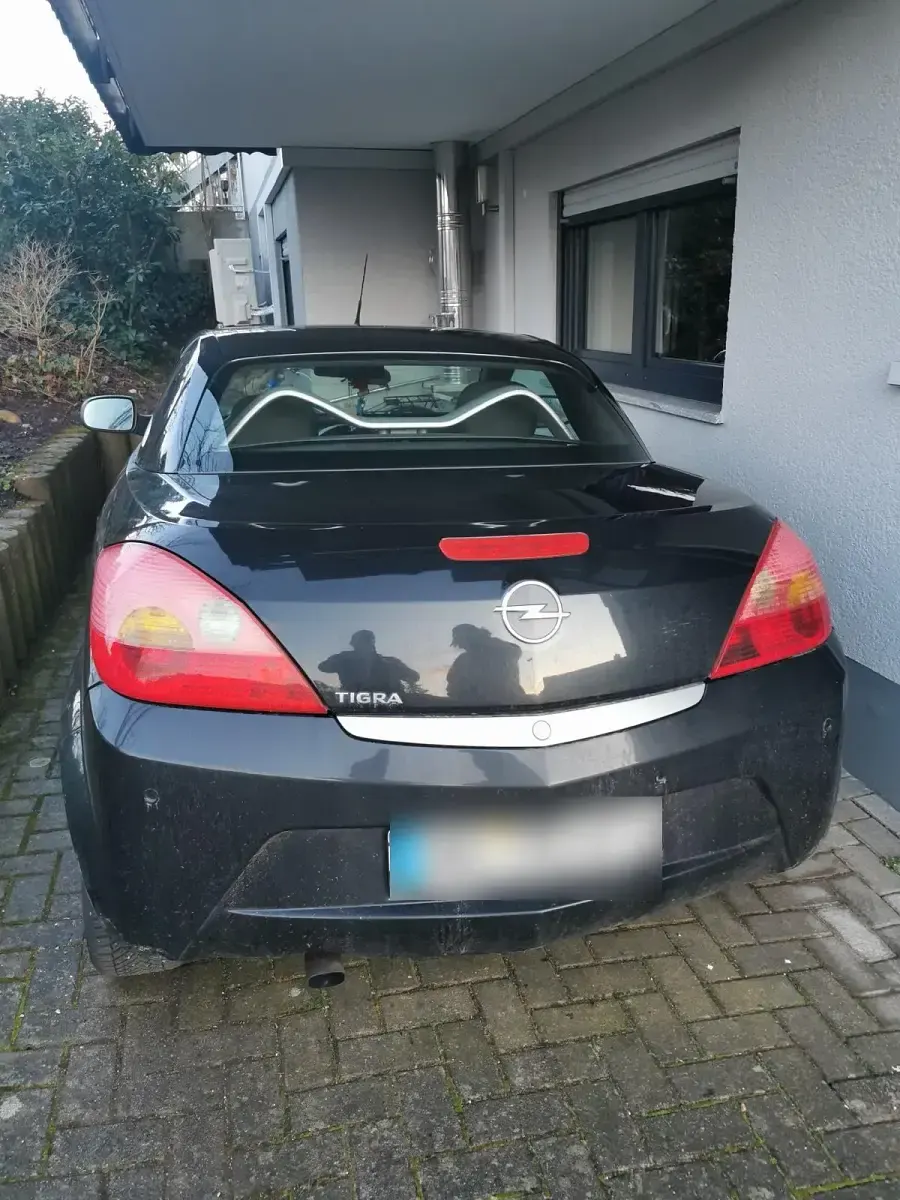 Gebraucht Opel Tigra 90 PS (66 kW) 2006 Schwarz Cabrio