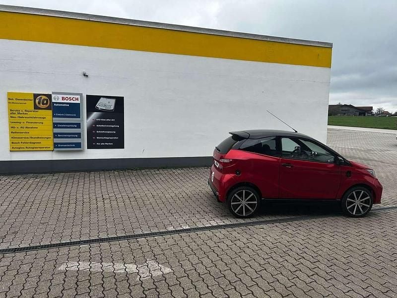 Perlmuttrot Gebraucht 2023 Aixam Coupe Coupé | 15.490 € (Fairer Preis) - Bild 1/4