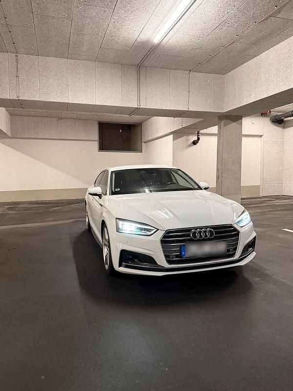 Second-hand Audi A5 Sport 190 CP (139 kW) 2020 Alb Coupe