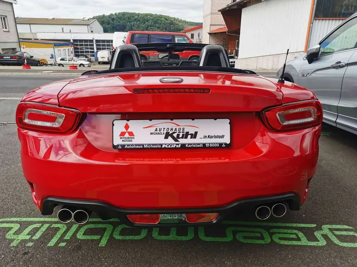 Gebraucht Abarth 124 Spider 170 PS (125 kW) 2019 Rot Cabrio