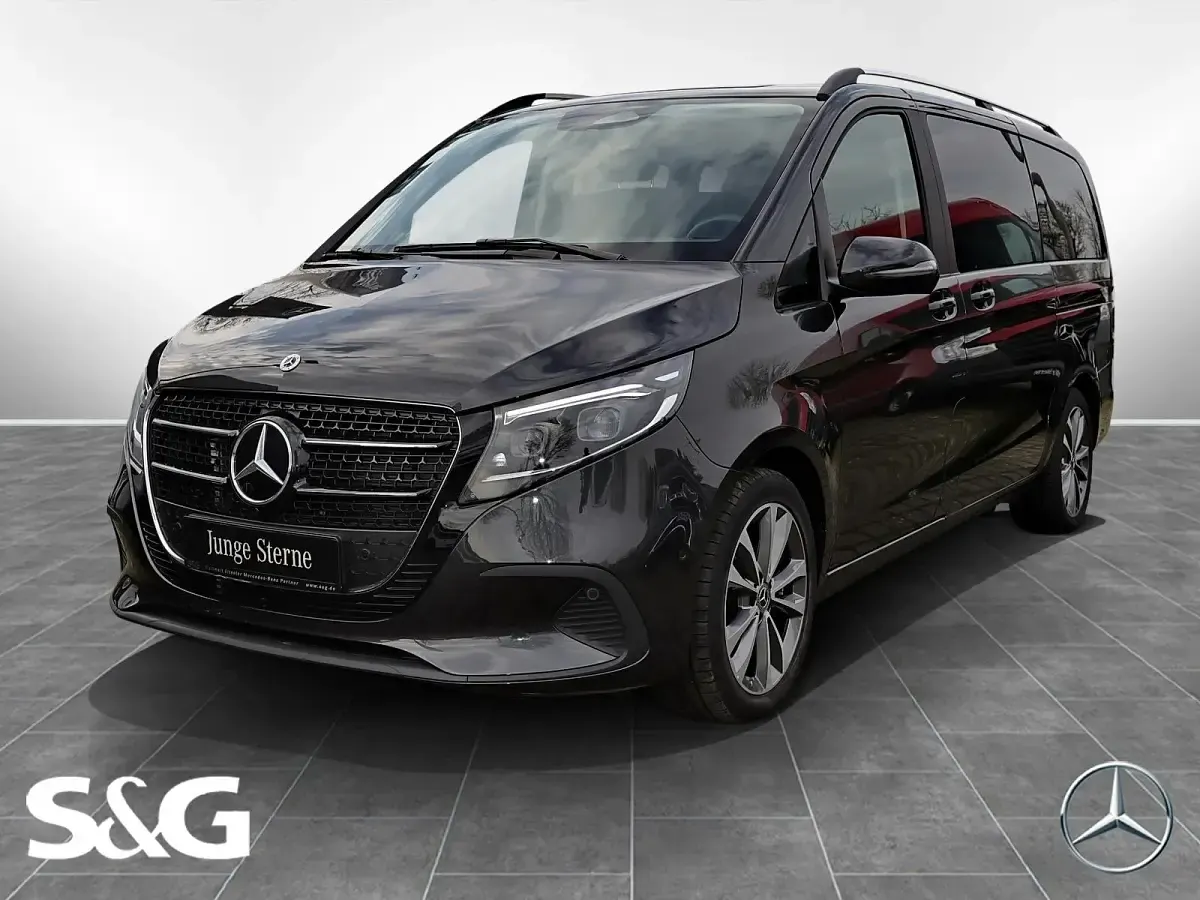 Gebraucht Mercedes V220 Style 163 PS (119 kW) 2025 Van / Kleinbus