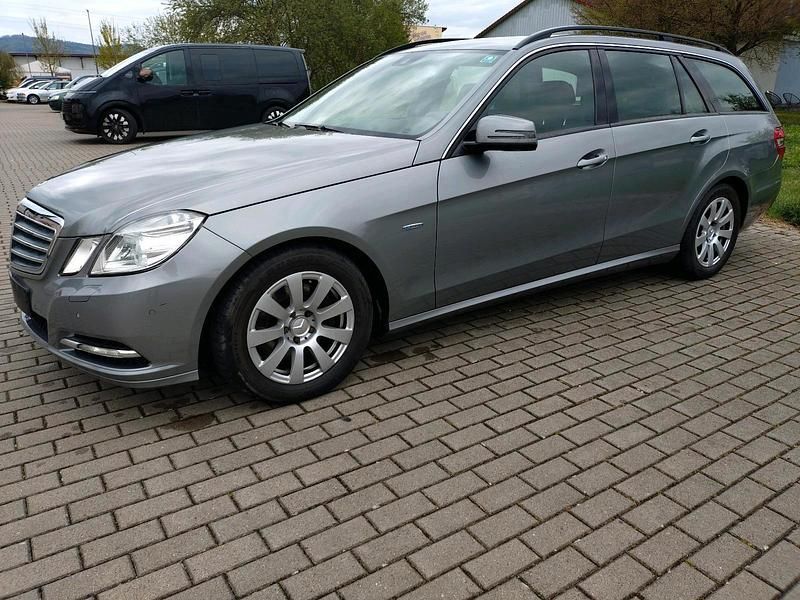 Gebraucht Mercedes E250 204 PS (150 kW) 2010 Kombi