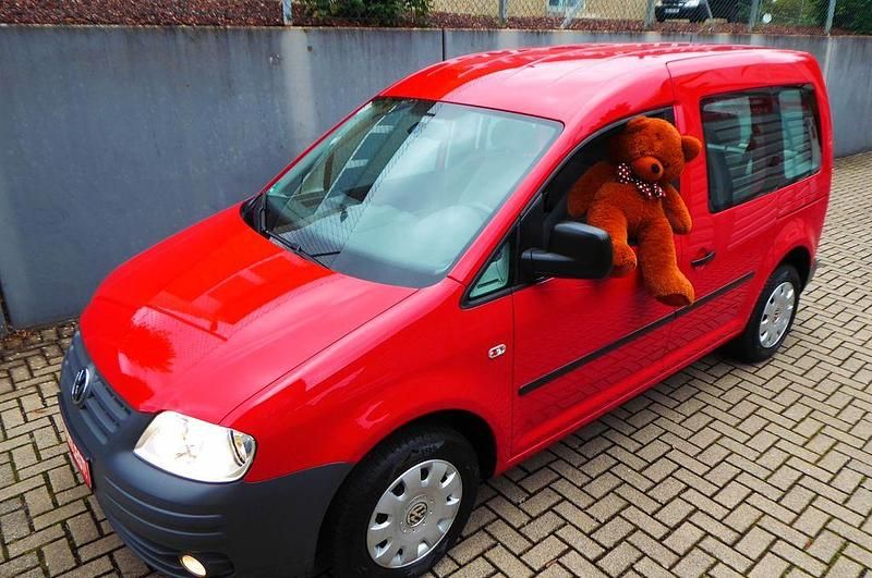 Rot Gebraucht 2009 VW Caddy Life Van / Kleinbus | 7.921 € (Fairer Preis) - Bild 1/4