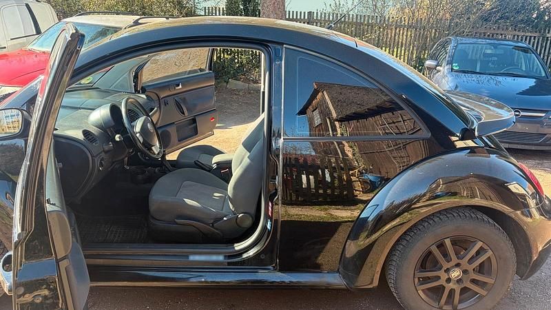 Second-hand VW Beetle 75 CP (55 kW) 2003 Negru Hatchback