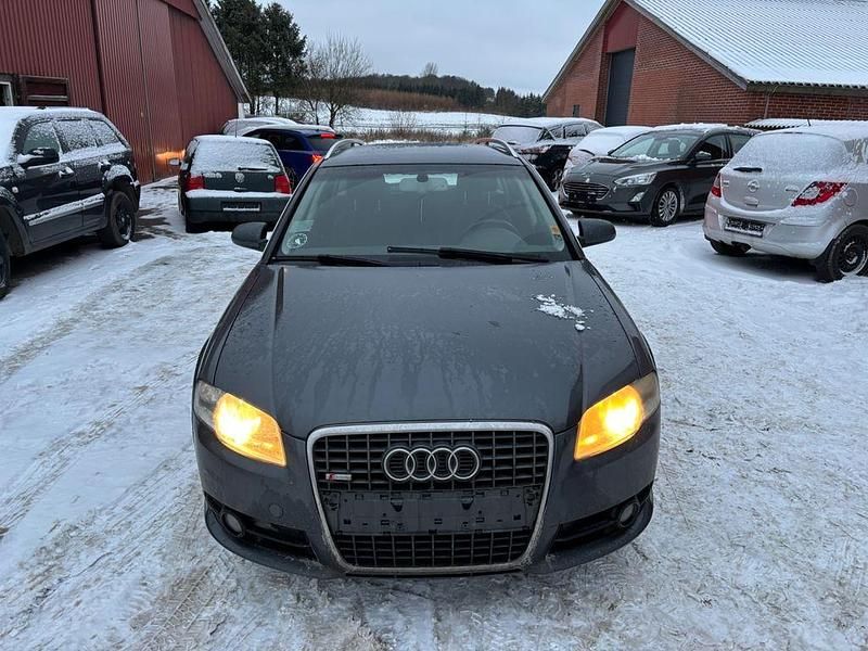 Grau Gebraucht 2006 Audi A4 Kombi | 1.800 € (Fairer Preis) - Bild 1/4