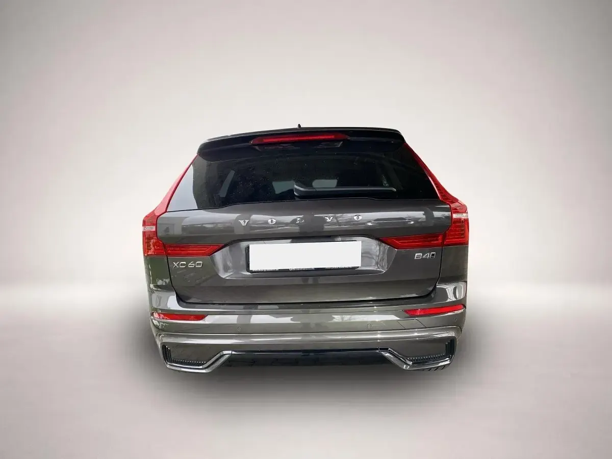 Gebraucht Volvo XC60 Ultimate 197 PS (144 kW) 2023 Manufacturer SUV