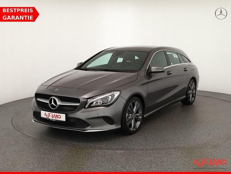 Grau Gebraucht 2018 Mercedes CLA200 Shooting Brake Urban Kombi | 21.490 € (Etwas zu teuer) - Bild 1/4