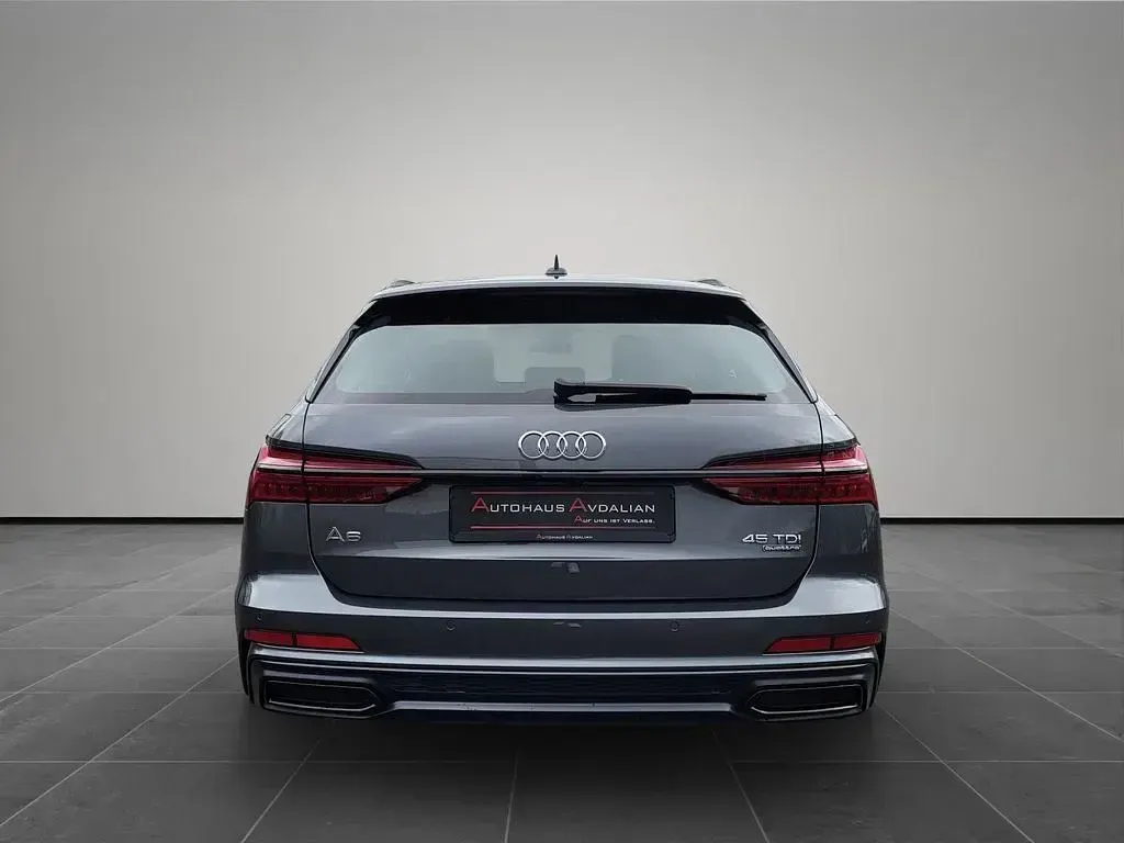 Gebraucht Audi A6 S-Line 245 PS (180 kW) 2022 Daytonagrau Kombi