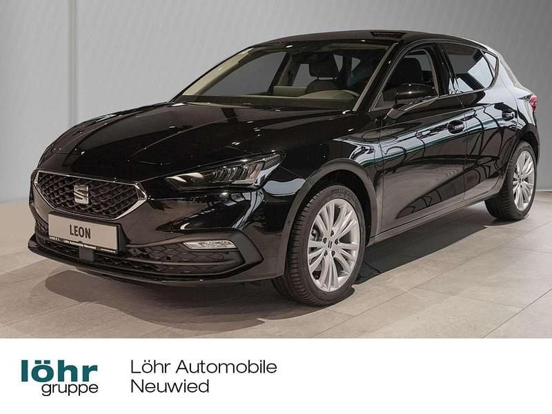 Midnight schwarz Gebraucht 2025 Seat Leon Style Limousine | 28.950 € (Guter Preis) - Bild 1/4