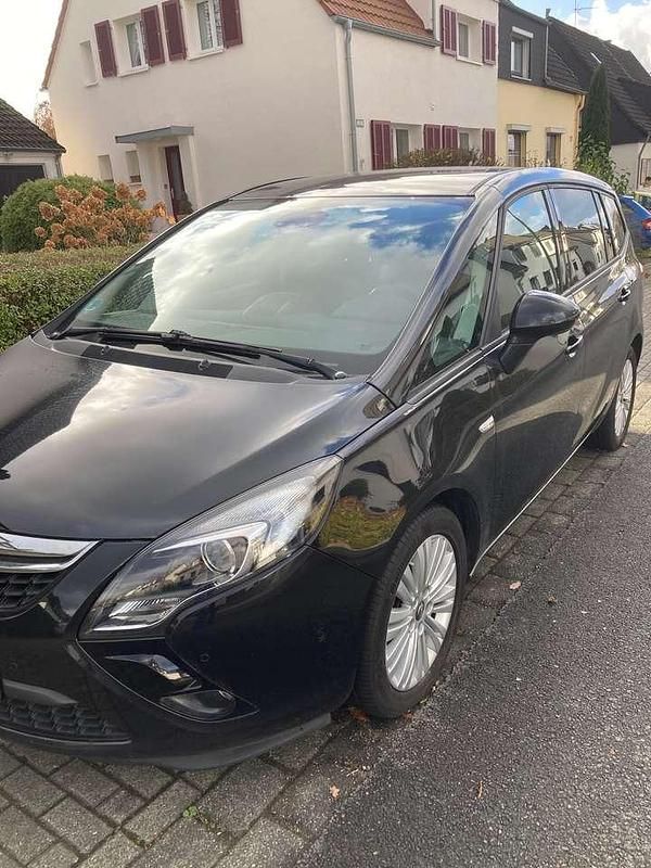 Schwarz Gebraucht 2015 Opel Zafira Tourer drive Van / Kleinbus | 10.500 € (Teuer) - Bild 1/4