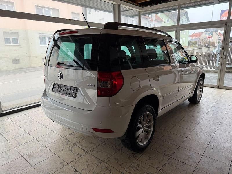 Gebraucht Skoda Yeti Fresh 110 PS (80 kW) 2016 Candyweiss SUV