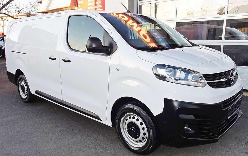 Gebraucht Opel Vivaro 144 PS (105 kW) 2022 Weiß Van / Kleinbus