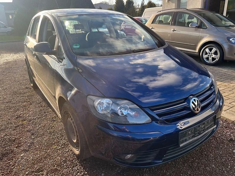 Second-hand VW Golf V 80 CP (58 kW) 2007 Albastru Berlinǎ