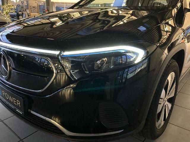 Schwarz Gebraucht 2023 Mercedes EQA250 Progressive SUV | 27.712 € (Guter Preis) - Bild 1/4
