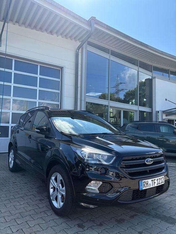 Gebraucht Ford Kuga ST-Line 150 PS (110 kW) 2019 Schwarz SUV
