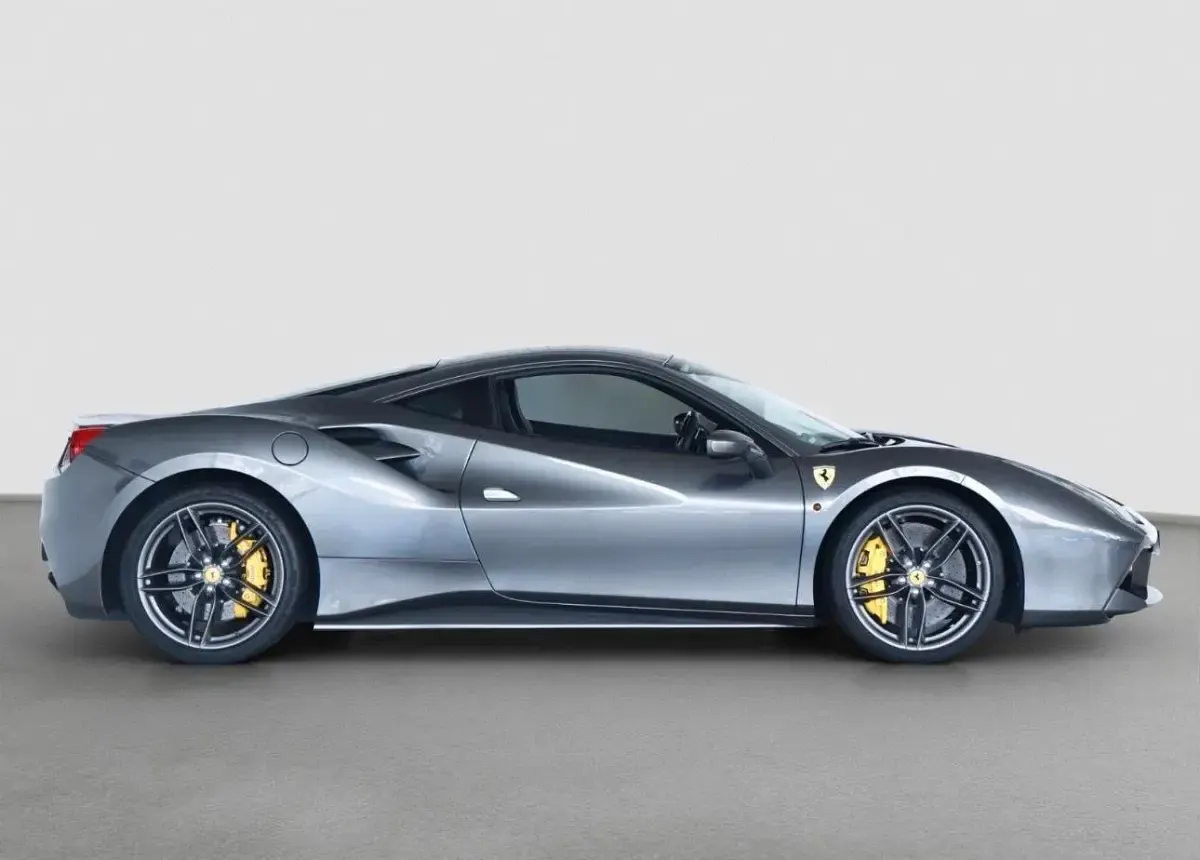 Gebraucht Ferrari 488 670 PS (492 kW) 2017 Grau Coupé