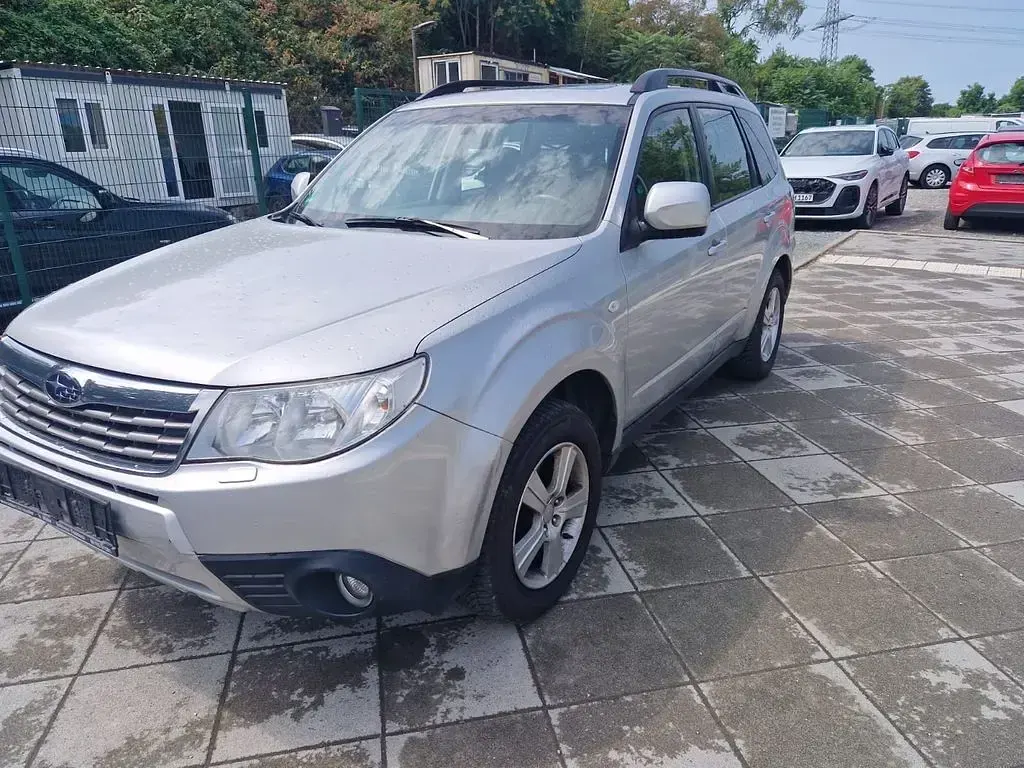 Gebraucht Subaru Forester Comfort 150 PS (110 kW) 2009 Silber SUV