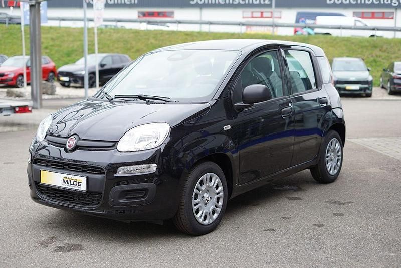 Neu Fiat Panda 69 PS (50 kW) 2025 Schwarz Kleinwagen